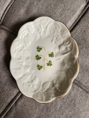 Donegal Ireland Parian China Tray/Trinket/Soap Dish Clover Shamrocks Leaves